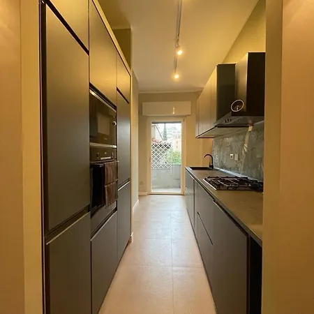 Jungle House 1800 Meters From The Colosseum Рим