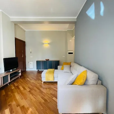 Апартаменты Jungle House 1800 Meters From The Colosseum Рим
