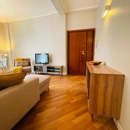 Апартаменты Jungle House 1800 Meters From The Colosseum Рим
